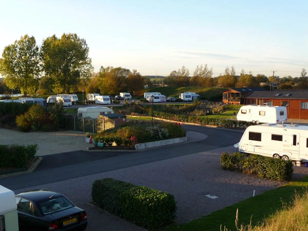 Milestone Caravan Park - zdjęcie 4