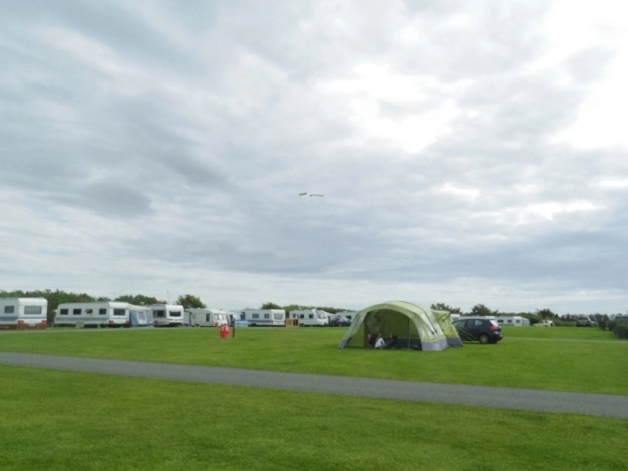 Penrhyn Bay Caravan Park - zdjęcie 1