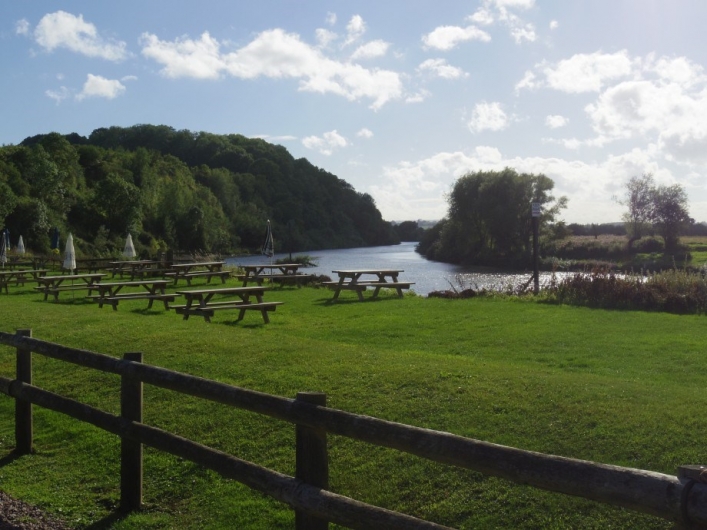 Red Lion Caravan & Camping Park
