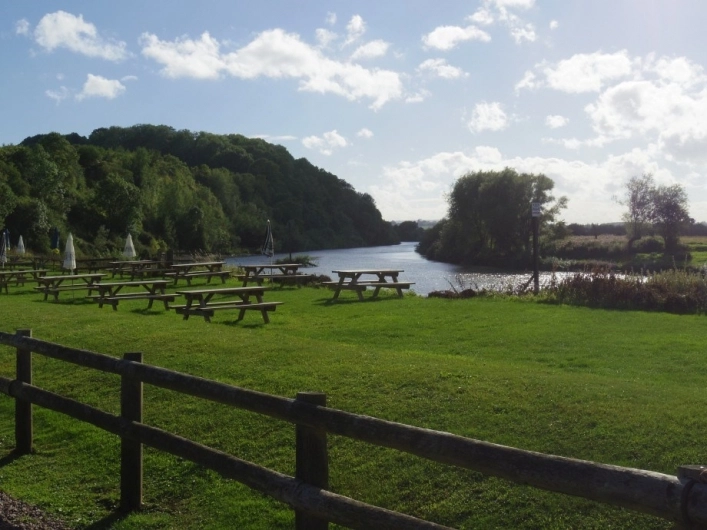 Red Lion Caravan & Camping Park - zdjęcie 1