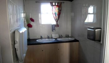 Redlands Touring Caravan & Camping Park - zdjęcie 4