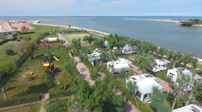 CAMPING OASI - zdjęcie 2