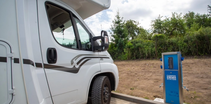 Camper Park Piekiełki- Miejskie Baseny Letnie - zdjęcie 4