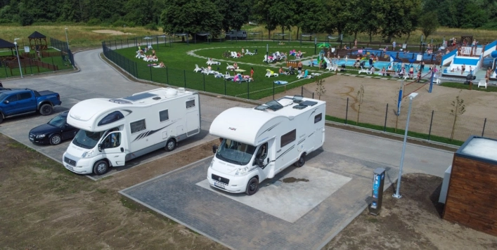 Camper Park Piekiełki- Miejskie Baseny Letnie - zdjęcie 3