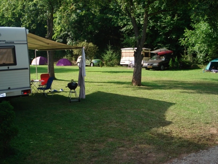 Camping Pod lasem - zdjęcie 1