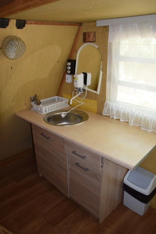 CAMPING TRAMP - zdjęcie 2