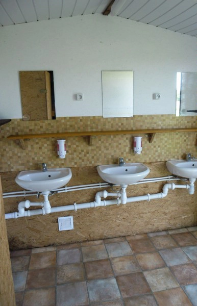 Kemping, Pole Namiotowe, Domki, Pokoje - zdjęcie 2