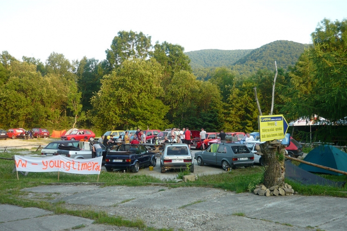 Kemping Górna Wetlinka i Agroturystyka U Szeryfa