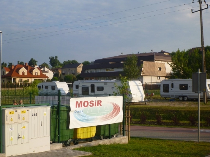 Pole namiotowe, camping i caravaning - Port Łomża - zdjęcie 1