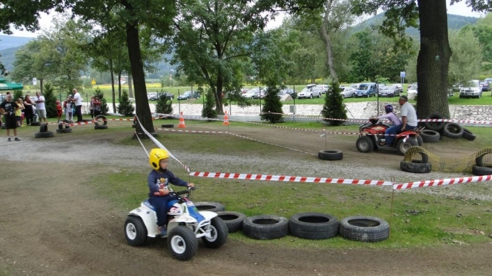  Camping WIŚNIOWA POLANA - zdjęcie 2