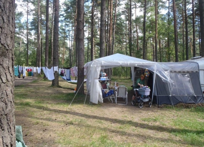 Pole namiotowe w Swaderkach - zdjęcie 3