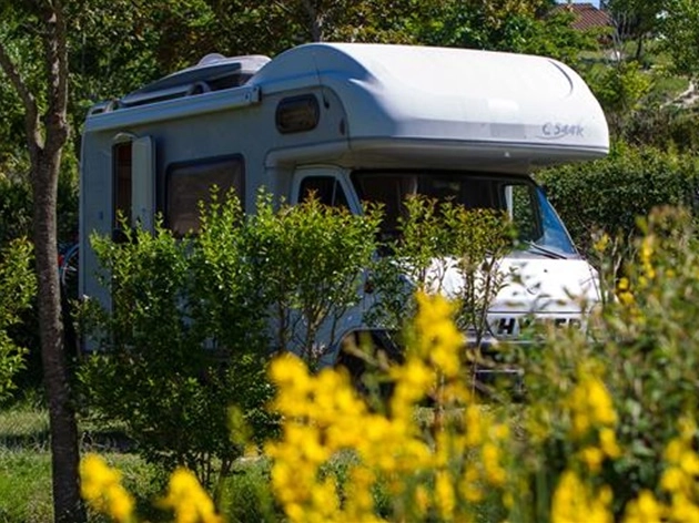 CAMPING AU FIL DE L'EAU - zdjęcie 1