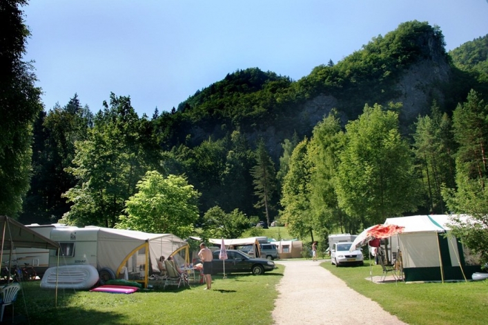 Camping Bled ******