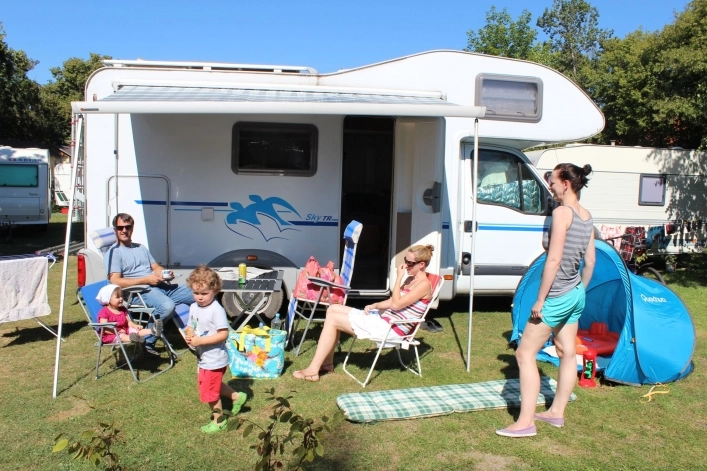 CAMPING SOKOL PRAHA - zdjęcie 2