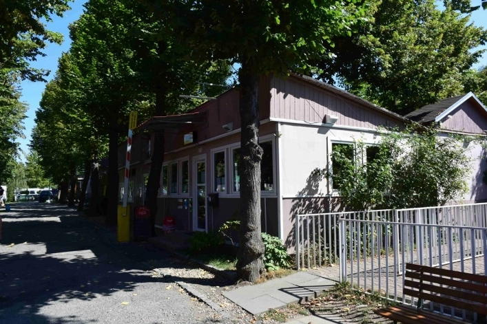 Camping Sokol Praha - Dolni Pocernice - zdjęcie 2