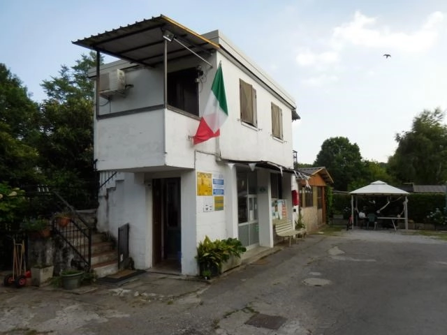 Campeggio Due Laghi - zdjęcie 1