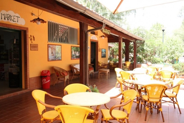 Camping Thurium Villaggio - zdjęcie 1