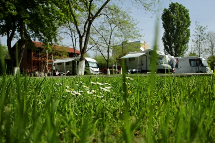  CAMPING ARENA BUDAPEST - zdjęcie 2