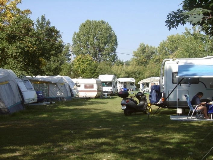 Camping Jonathermál - zdjęcie 3