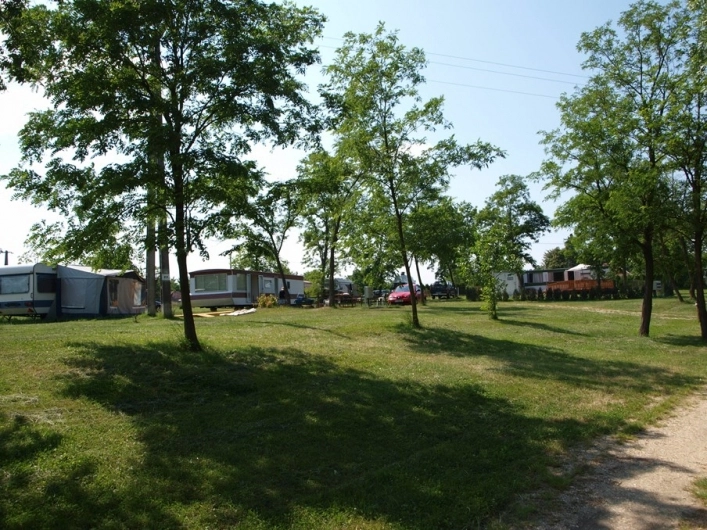 Camping-Eldorado Beled Kft - zdjęcie 3