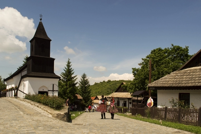 Diósjenői Camping és Faházak - zdjęcie 1