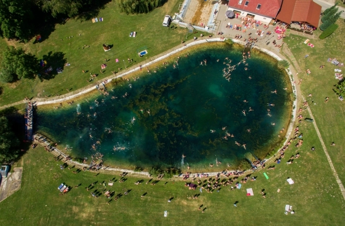 Fényes Fürdő és Camping - zdjęcie 1