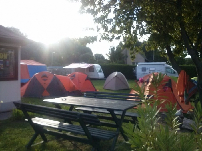 HALÁSZKERT VENDÉGLŐ CAMPING - zdjęcie 4