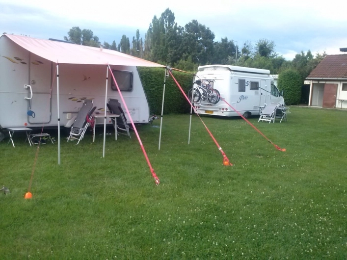 HALÁSZKERT VENDÉGLŐ CAMPING - zdjęcie 1