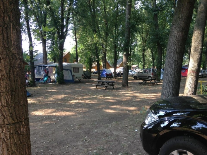Horgász és Család Camping Panzió Étterem - zdjęcie 3