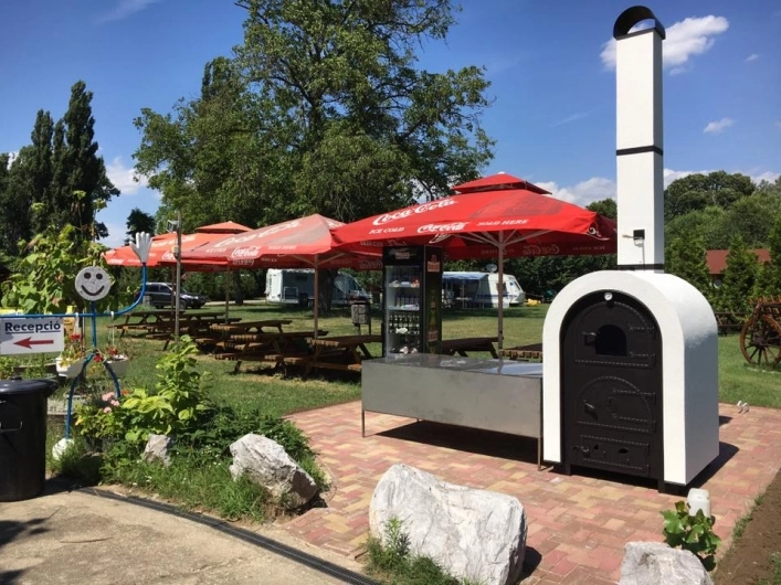 Horgász és Család Camping Panzió Étterem - zdjęcie 2