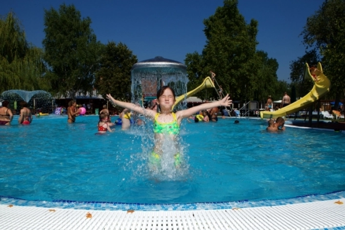 Tisza-parti Thermál Camping - zdjęcie 1