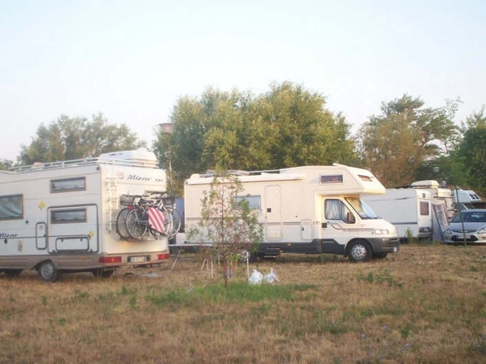 Tópart Camping - zdjęcie 1