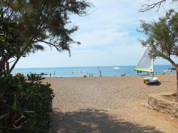 Campsite Aginara Beach - zdjęcie 3