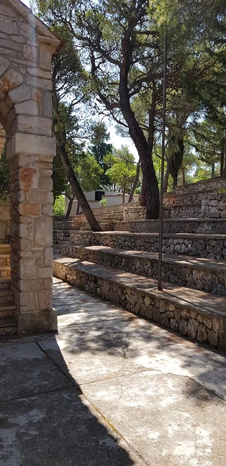 Bezpłatny parking Tisno Croatia - zdjęcie 2