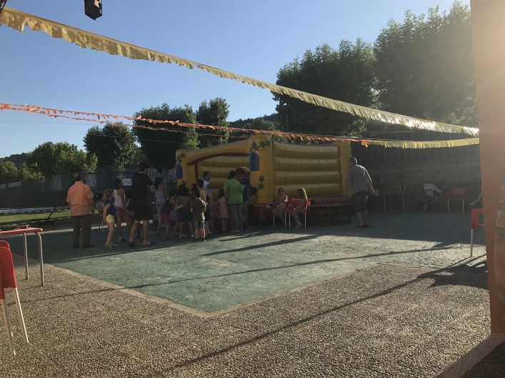 Camping Fuentes De Regrustan - zdjęcie 2