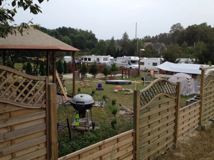 Łęknica Pole namiotowe Agroturystyka CamperPark LENA - zdjęcie 3