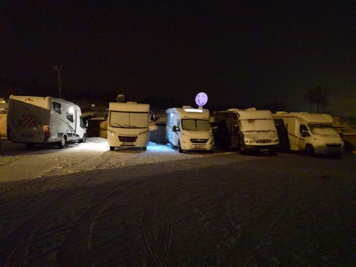 Parking przy kasach wyciągowych - Białka Tatrzańska - zdjęcie 3