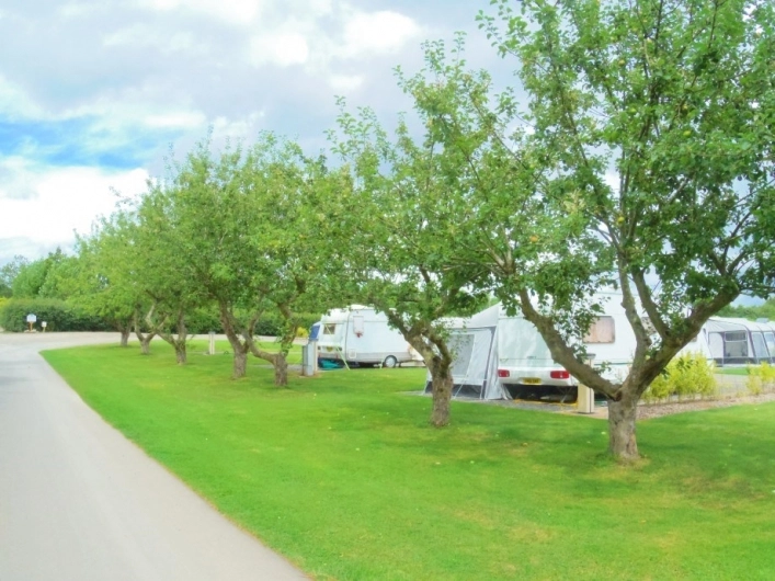 Arrow Bank Caravan Park - zdjęcie 1