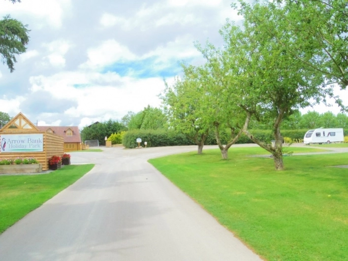 Arrow Bank Caravan Park - zdjęcie 1