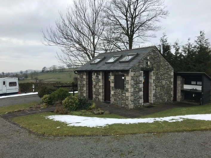 Ashes Exclusively Adult Caravan Park - zdjęcie 2