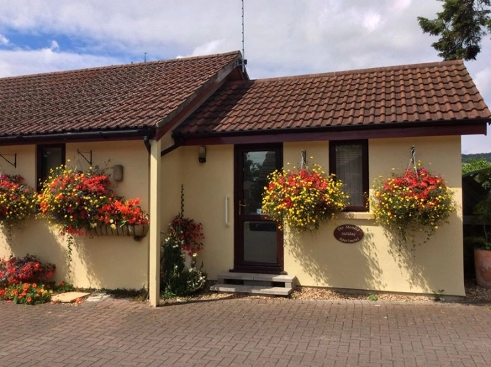 Cheddar Touring Caravan and Camping Park - zdjęcie 1