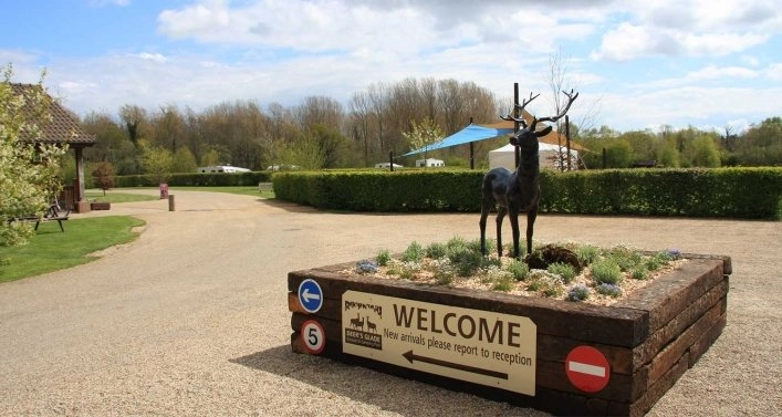 Deer's Glade Caravan & Camping Park - zdjęcie 2