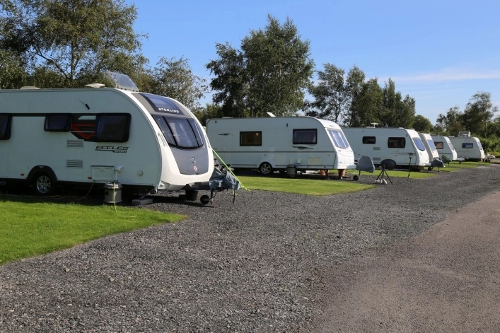 Eastham Hall Caravan Park - zdjęcie 3