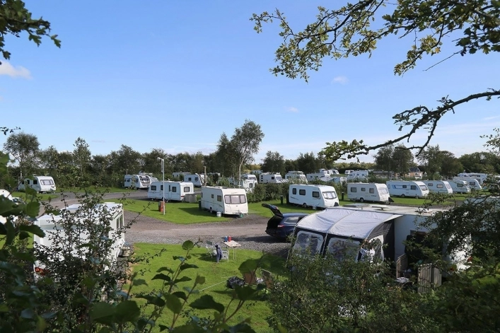 Eastham Hall Caravan Park - zdjęcie 1