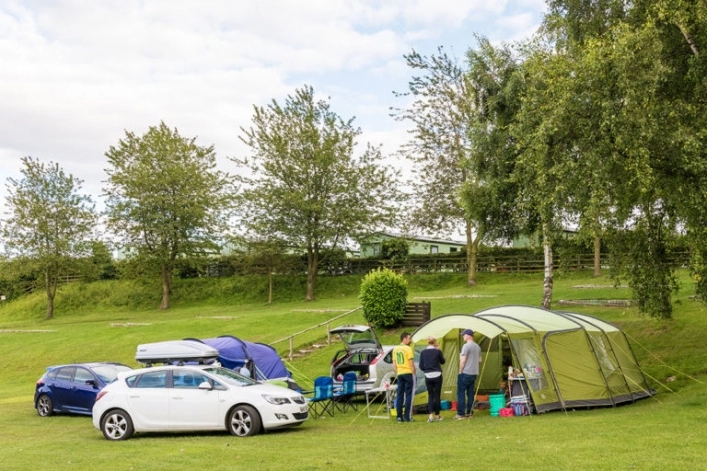 Golden Square Caravan Park - zdjęcie 2