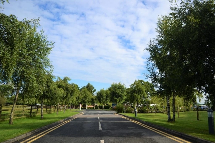 Harrison`s Royal Umpire Caravan Park - zdjęcie 3