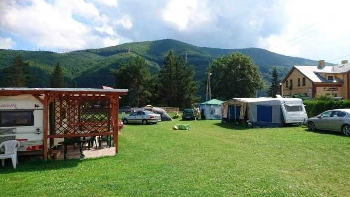 Pole Biwakowe "Rodzinne" - zdjęcie 1