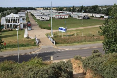 Holivans Ltd - zdjęcie 1