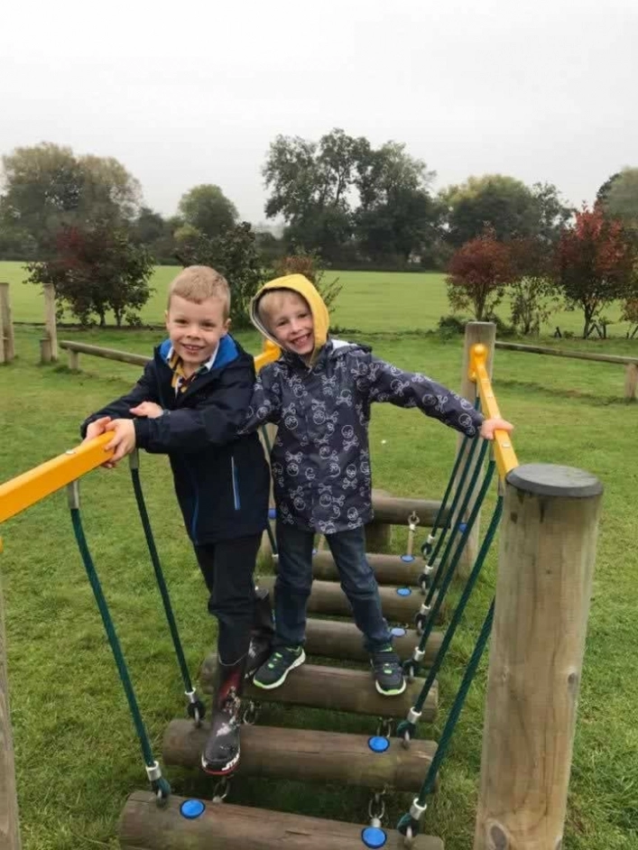 Hurley Riverside Park - zdjęcie 2