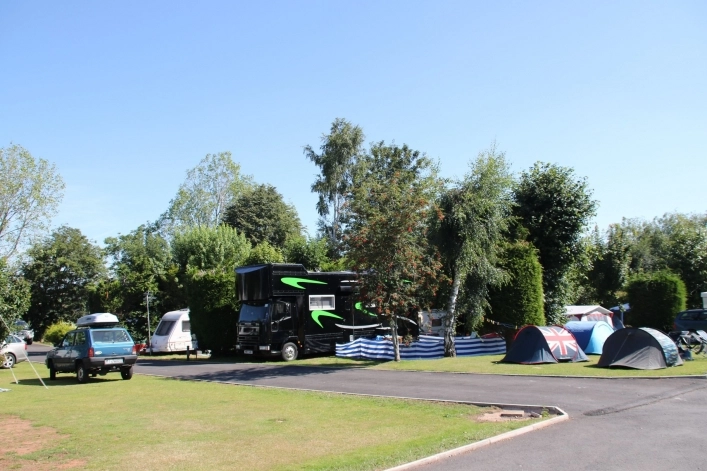 zobacz camping - zdjęcie 1